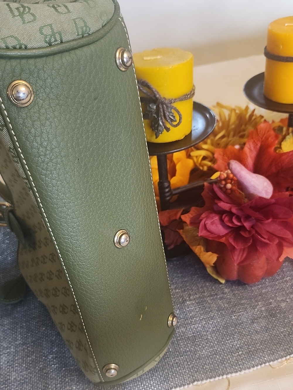 Vintage Dooney & Bourke Tote - Picture 11 of 12